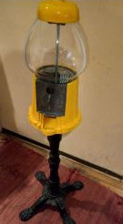 Gumball Machine w/Stand -old fashion style